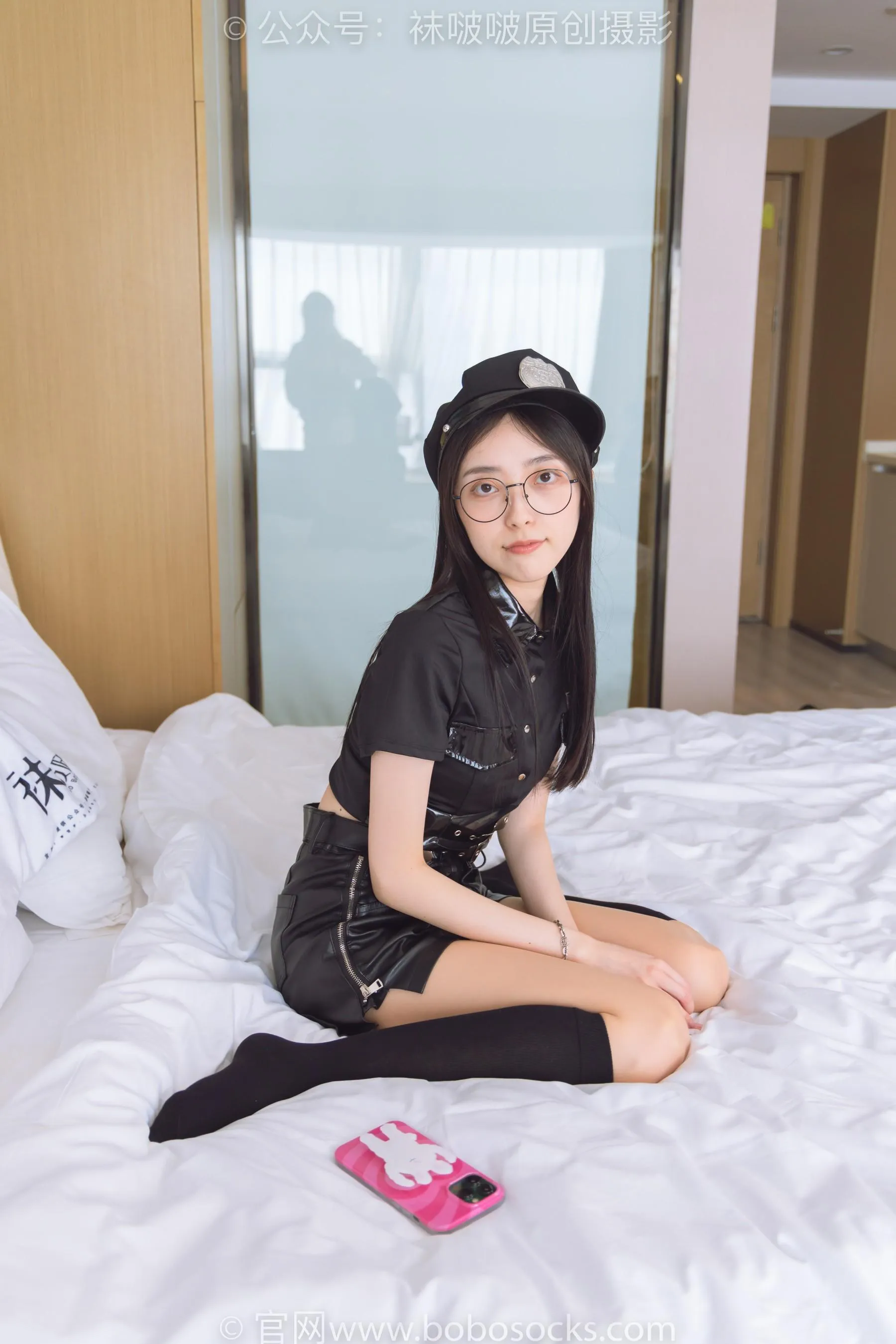 [BoBoSocks袜啵啵]NO.198 稚予-皮鞋、黑色小腿袜、高跟鞋、肉丝 [86P]插图2